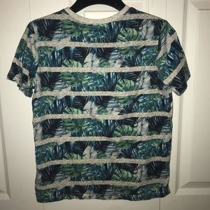 Old navy floral pocket t